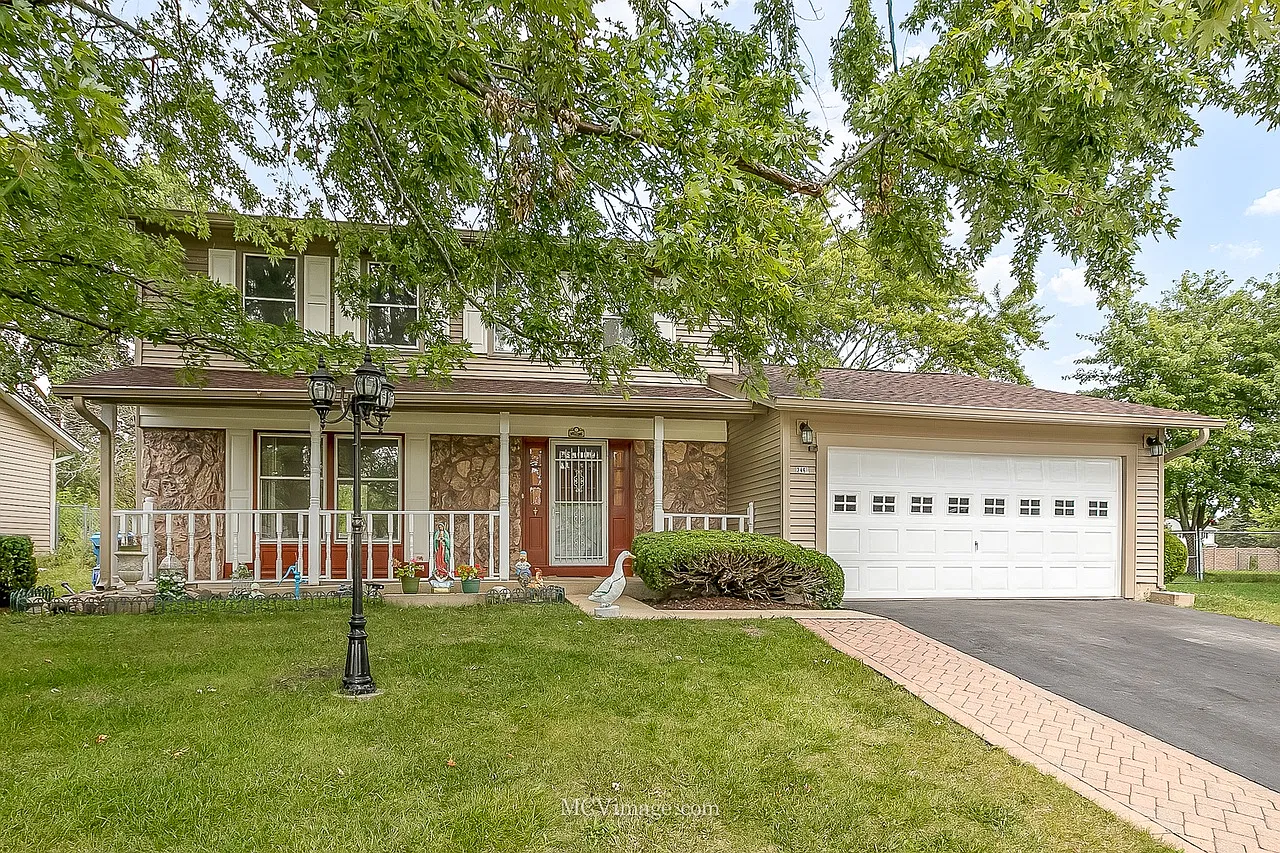 6 bed, 2160 sqft, $4,500 — Photo 2