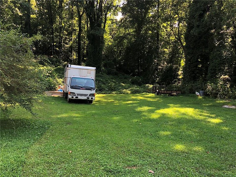2nd image of 38 Spring Ln NW