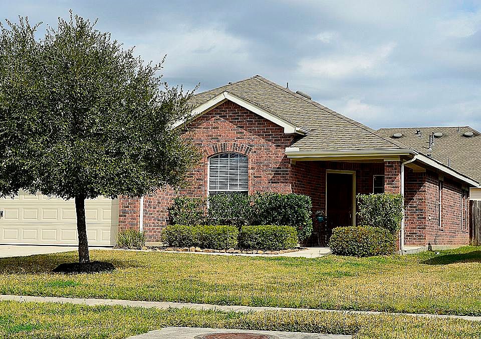 1st image of 15122 Summer Sunset Dr