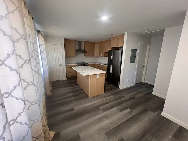 Kitchen and main space.