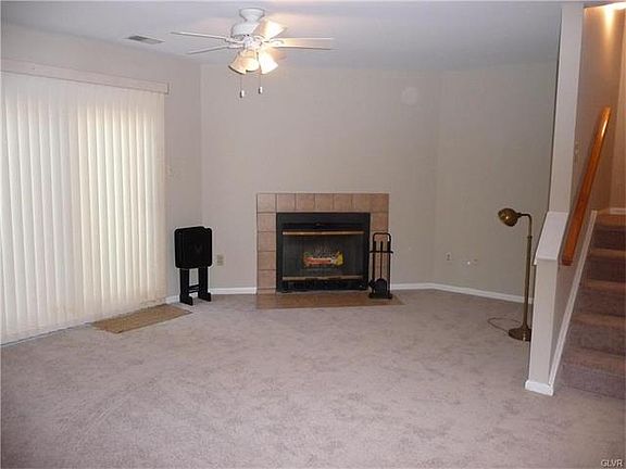 4th image of 1305 Briarwood Dr