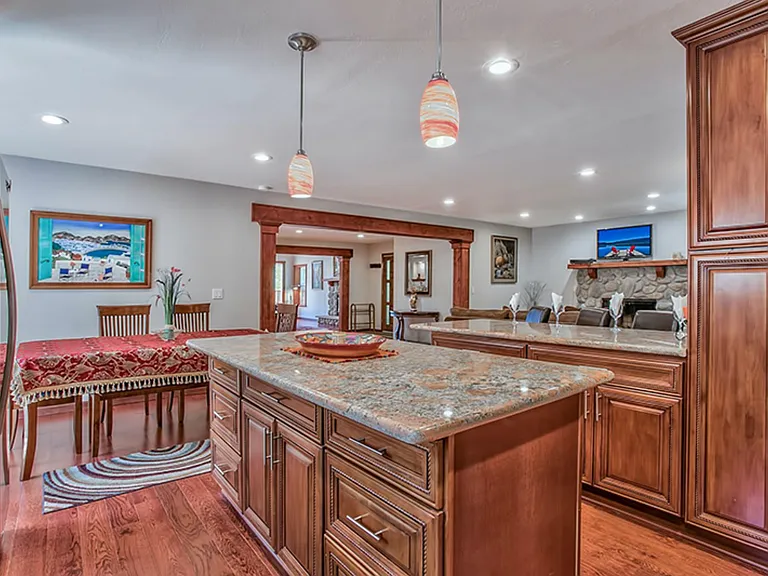 395 Sherwood Dr — Photo 33