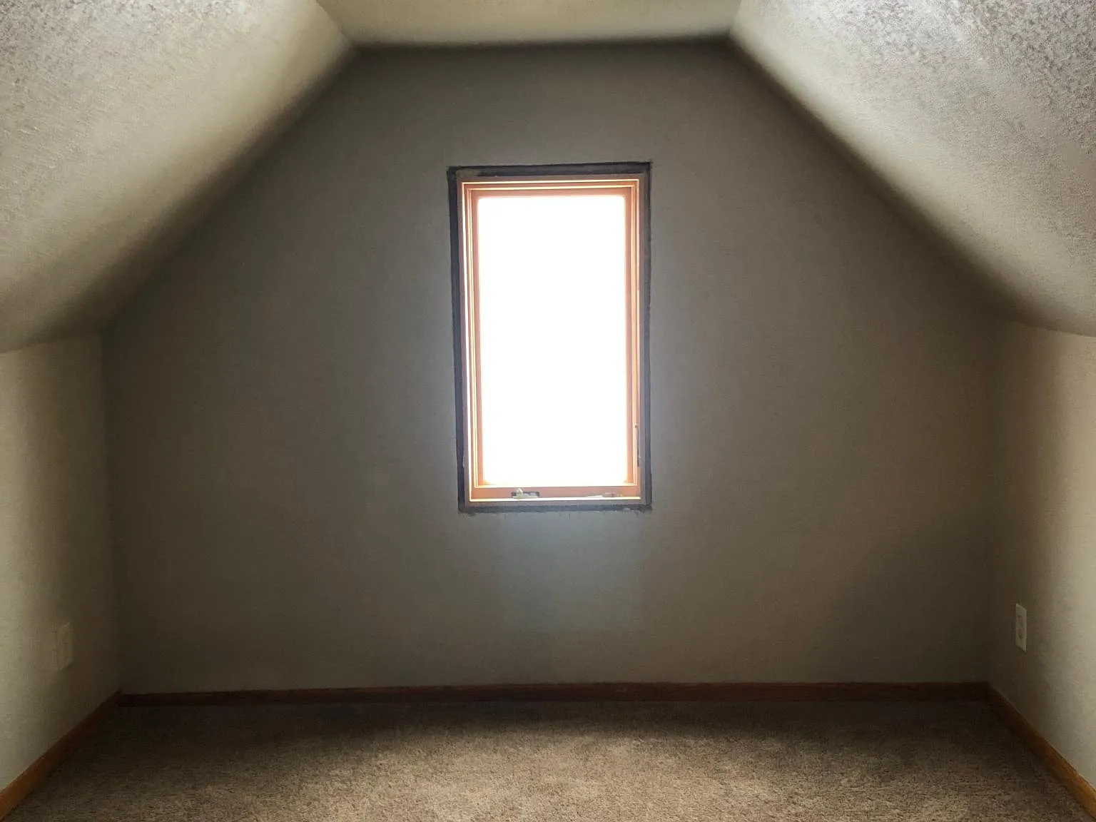 4 bed, 1.5 bath, 1500 sqft, $2,000 — Photo 4