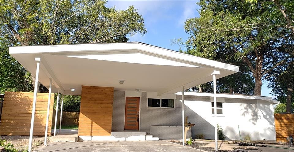 1st image of 2120 Forest Oaks Dr