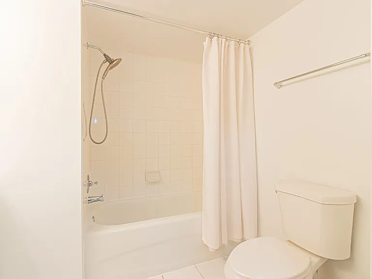 1230 Wildwood Lakes Blvd #202 — Photo 26