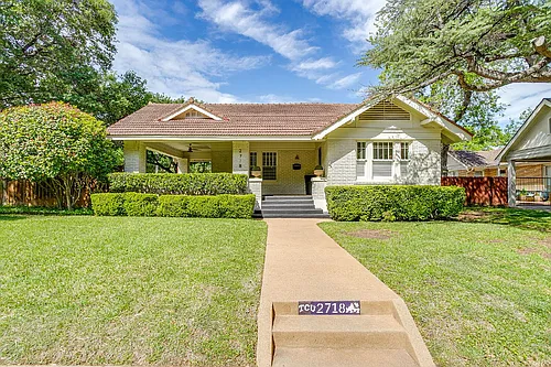 2718 Cockrell Ave Photo 1