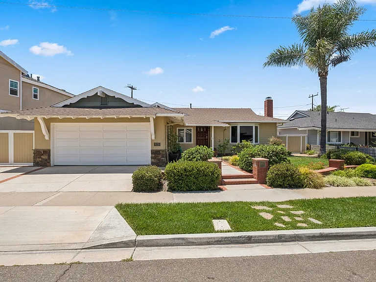 929 Junipero Dr — Photo 27