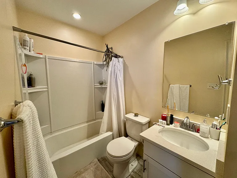 3 Edwin St #1 — Photo 8