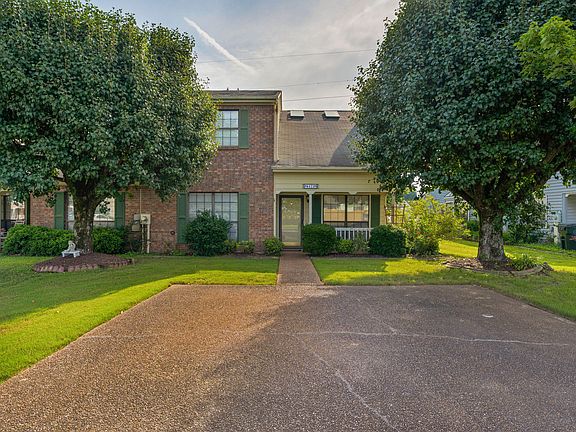 3rd image of 6573 Hickory Meadow Dr
