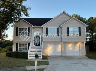 821 Lorraine Ln, Stockbridge, GA 30281