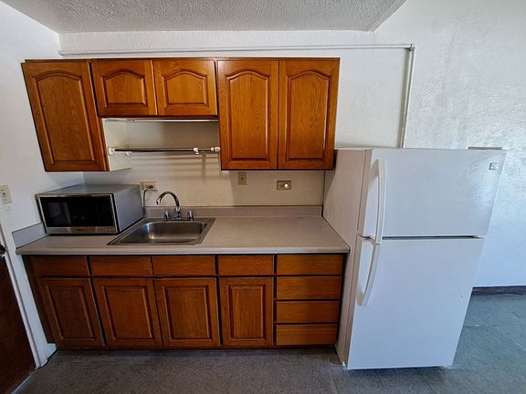 2nd image of 1303 Kalanianaole St #7