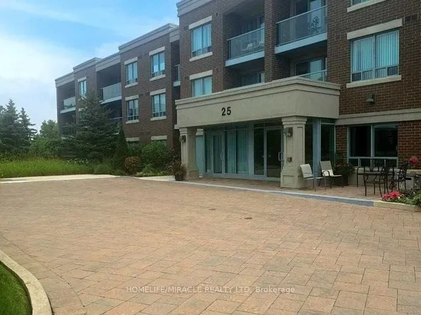 25 Via Rosedale Way #116, Brampton, ON L6R 3J8