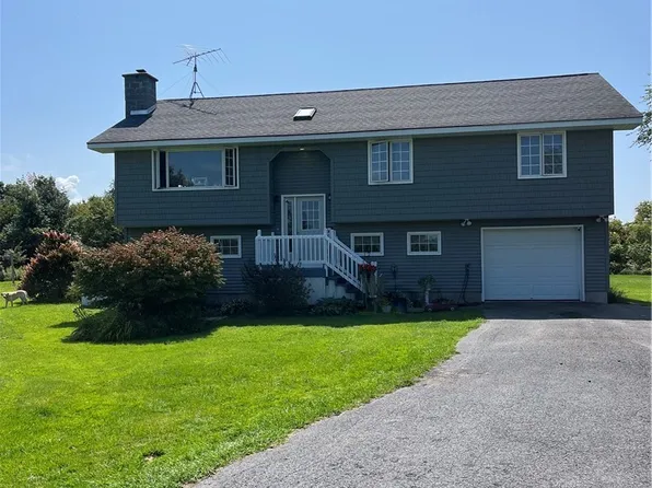 9432 Montario Point Rd, Mannsville, NY 13661