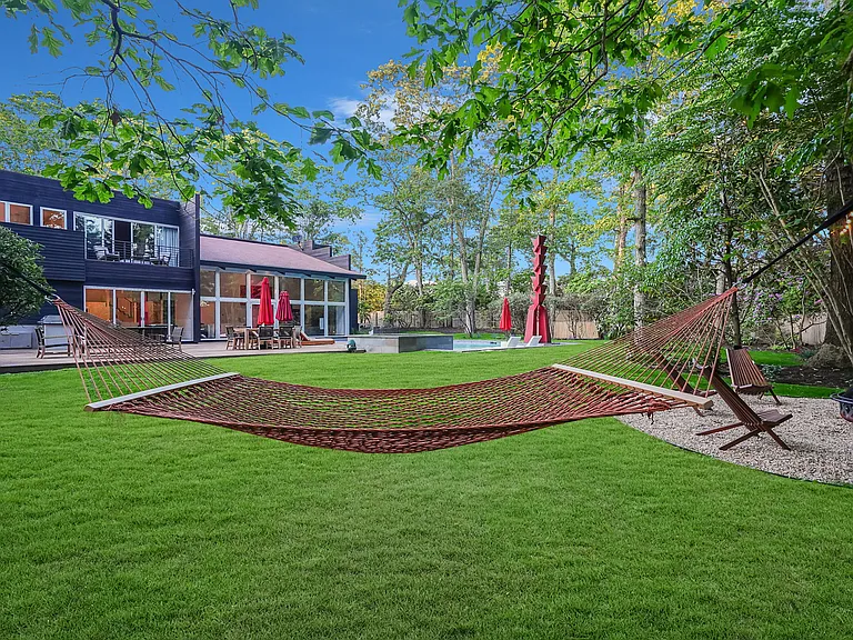 121 Montauk Hwy — Photo 24