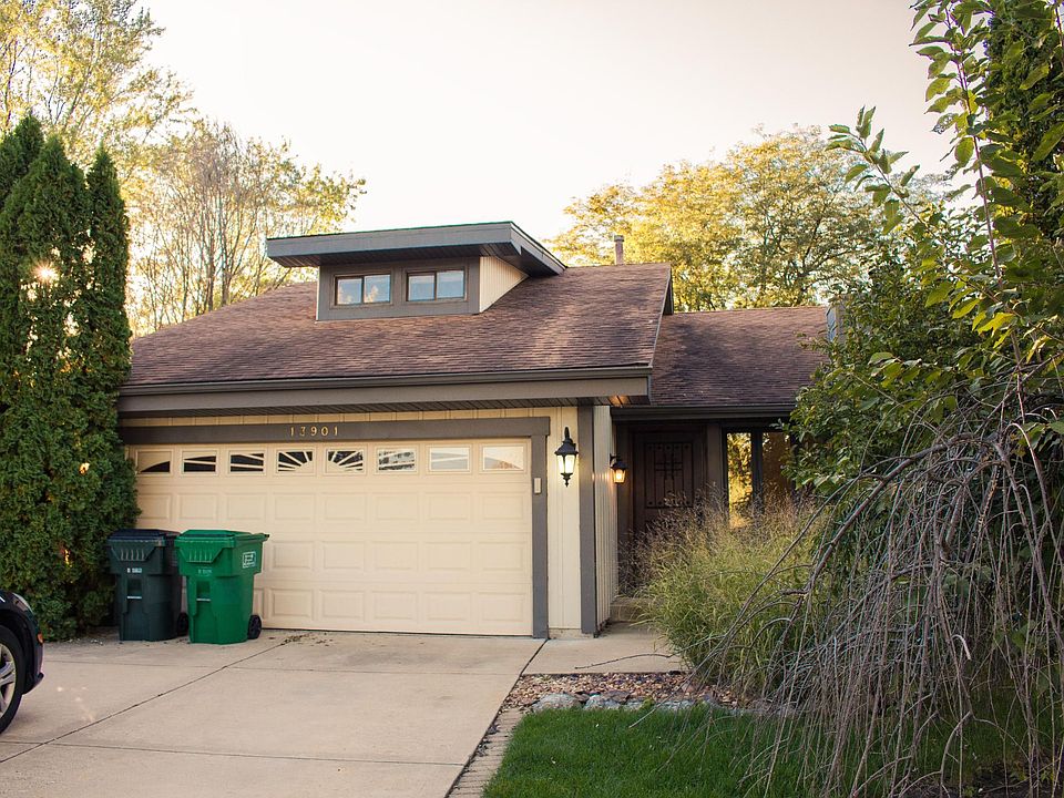 1st image of 13901 W Stoneoak Way