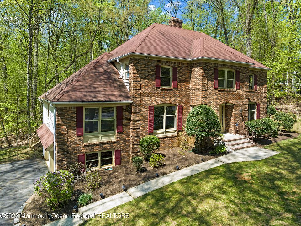 9 Seven Oaks Drive, Holmdel, NJ 07733 Zillow