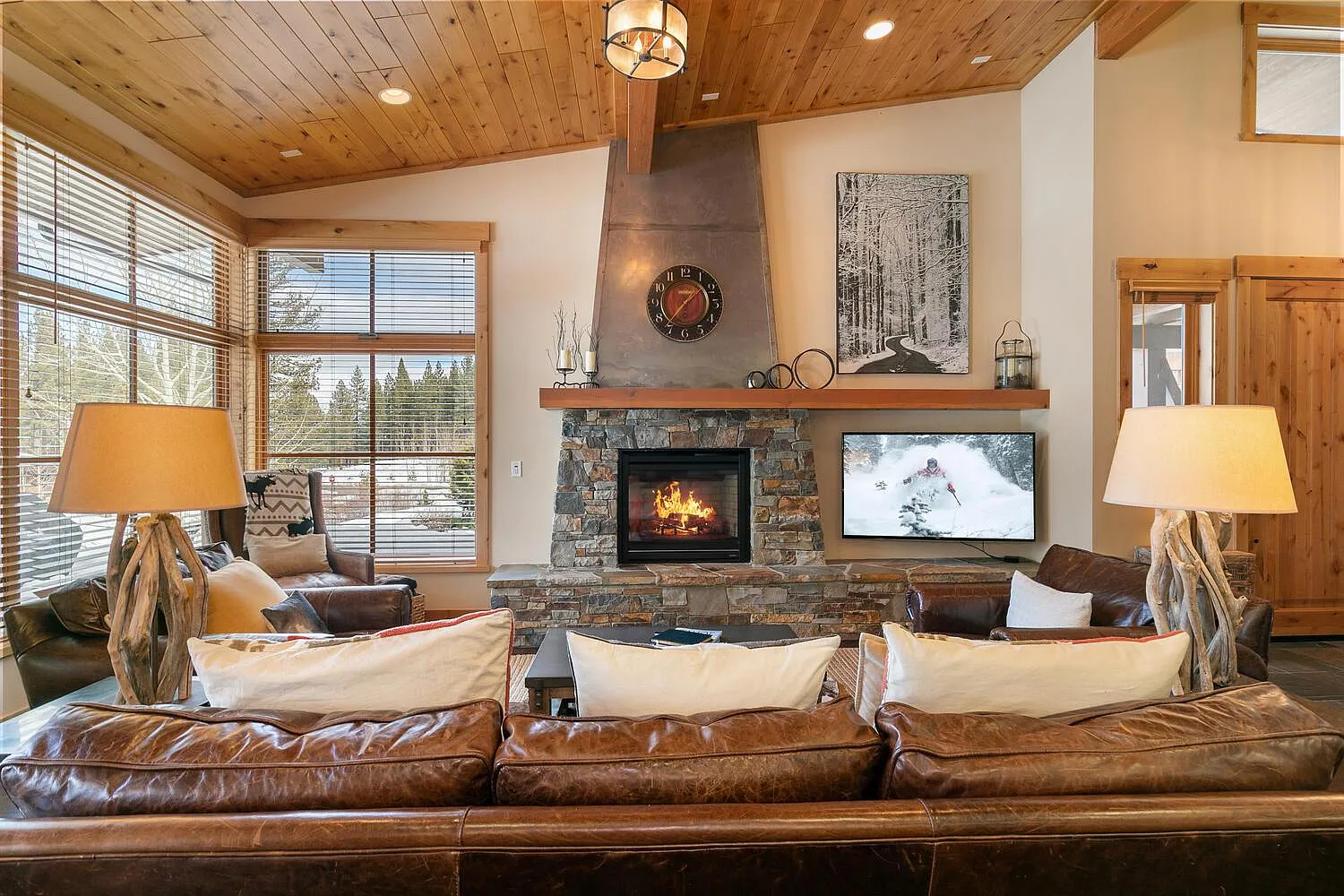 3 bed, 2.5 bath, 2000 sqft, $9,500 — Photo 4
