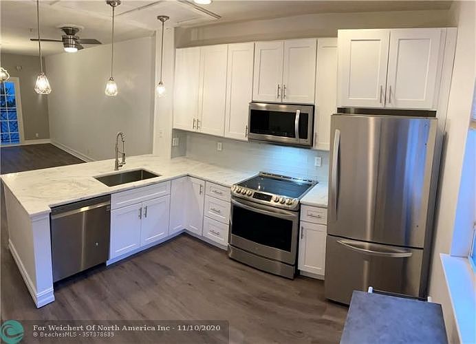 1st image of 466 NE 2nd Ave #22