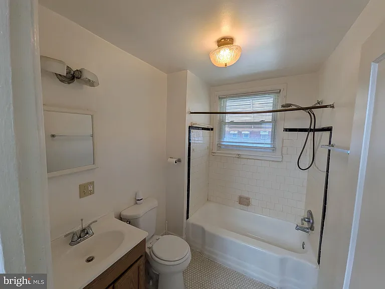 3018 Larue Sq E — Photo 52