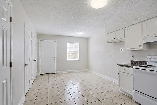 8897 Richmond Dr — Photo 9