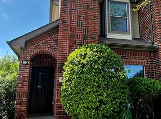 932 S Waterview Dr, Richardson, TX 75080