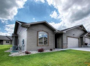 323 Dunbar Ct, Rapid City, SD 57701