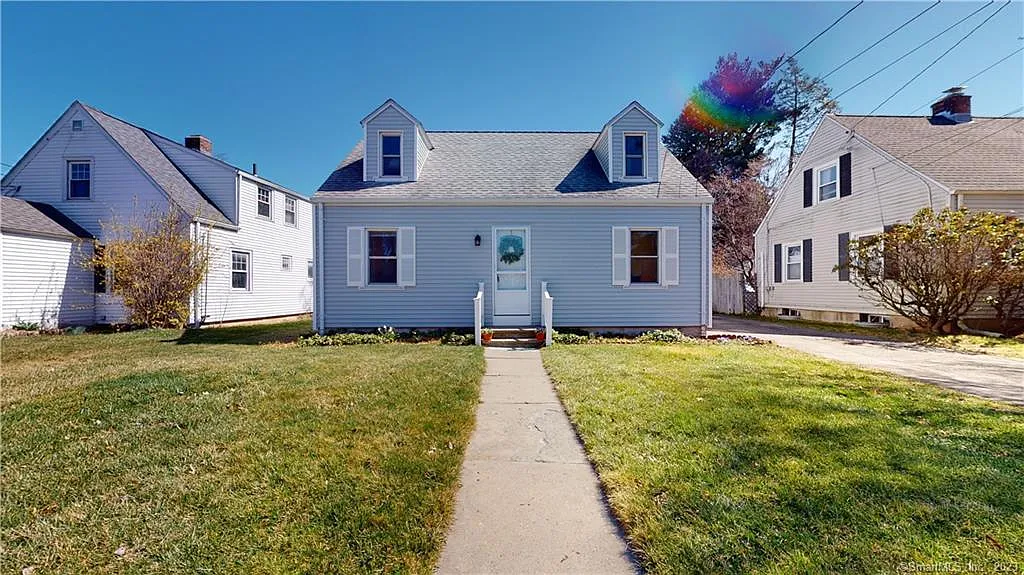 3 bed, 1080 sqft, $3,000 — Photo 1