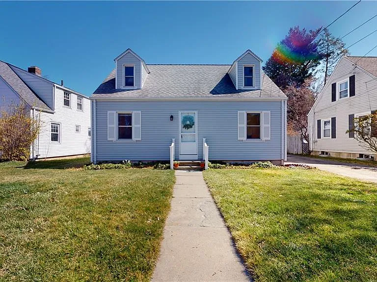 362 Oakwood Ave — Photo 1