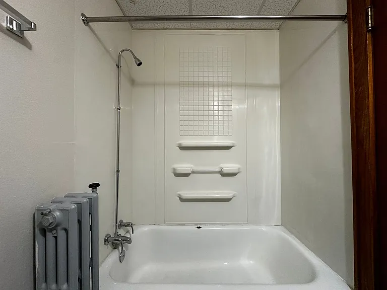 822 Pine St — Photo 39