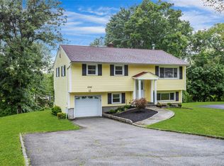 2743 Springhurst Street, Yorktown Heights, NY 10598