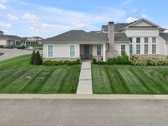 2nd image of 133 Lake Point Dr