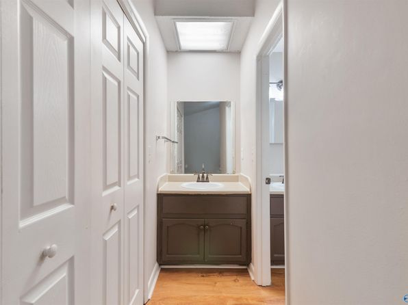 huntsville-alabama-190762263 picture