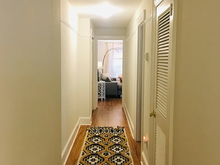 122 W Jones St #B — Photo 8