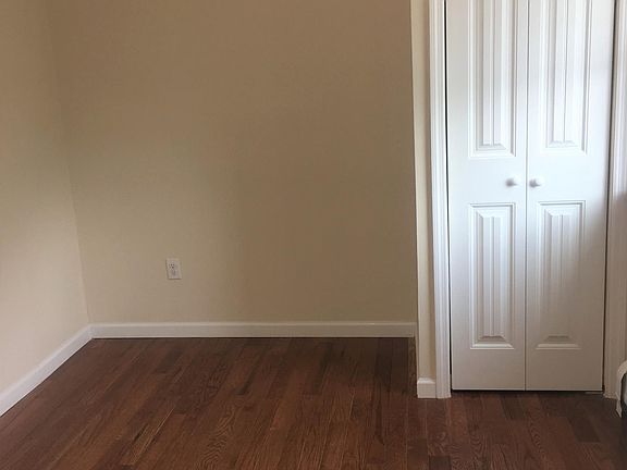 Small Bedroom / Office