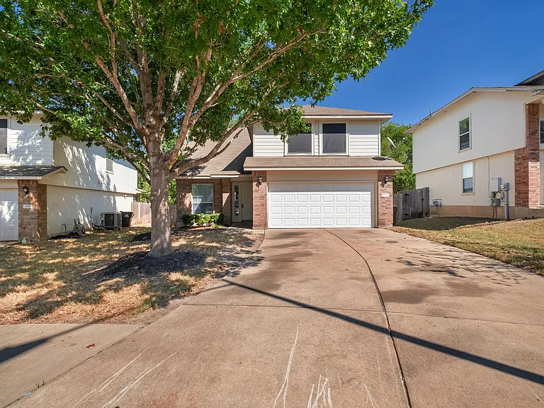 808 Flatters Way — Photo 3