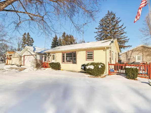 8651 Hilltop DRIVE, Burlington, WI 53105