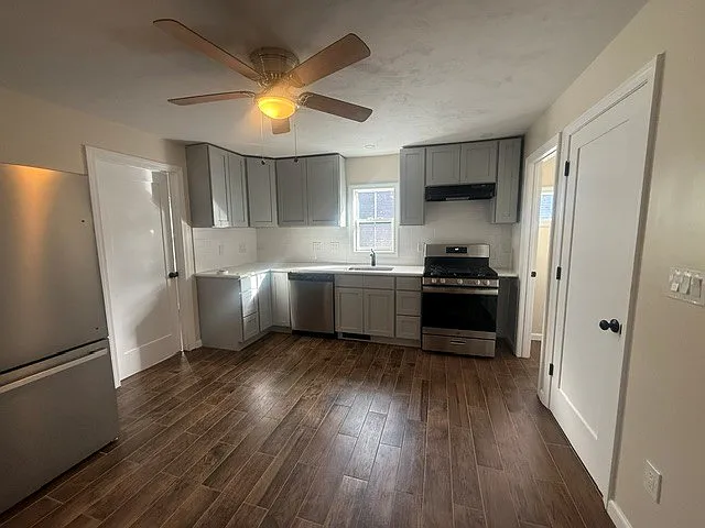 344 Main St #2 — Photo 5