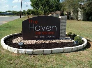 701 Oakhaven Rd #1008, Pleasanton, TX 78064