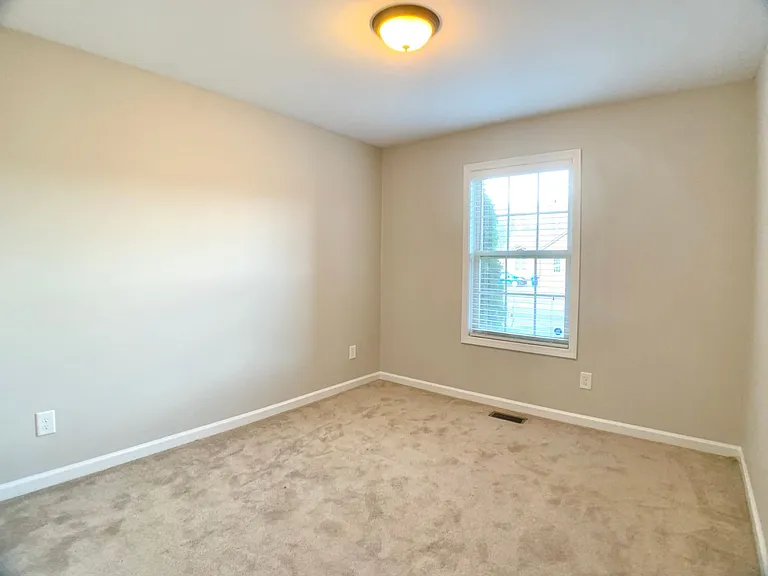 842 Shelton Cir — Photo 19
