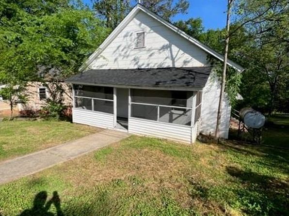 16 Reeves St