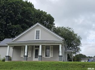 1228 S 12th St, Quincy, IL 62301