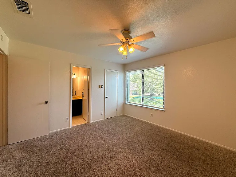 900 W Village Ln — Photo 13