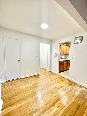 Rented by Oxford Property Group | media 13