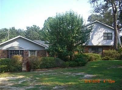 2nd image of 405 Alicia Dr
