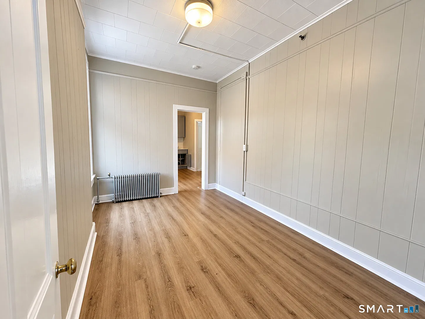 460 Main St — Photo 3