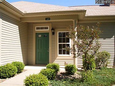 1st image of 28 Hunters Woods Blvd