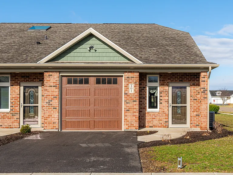 108 Boulder Ct #108 — Photo 1