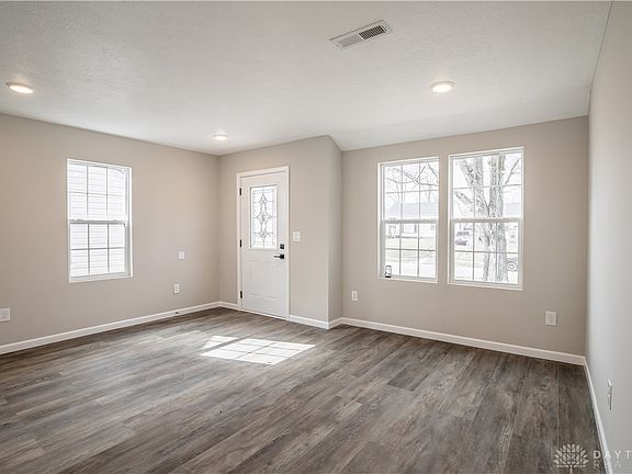 5th image of 752 Cleverly Rd