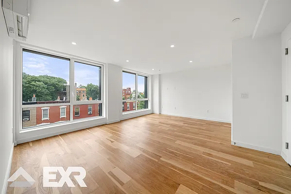 Rented by EXR | media 11