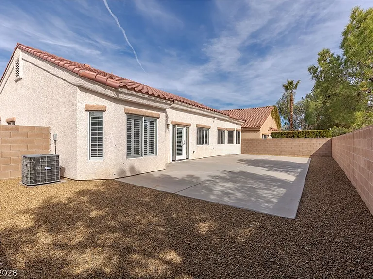 4029 Genoa Dr — Photo 42